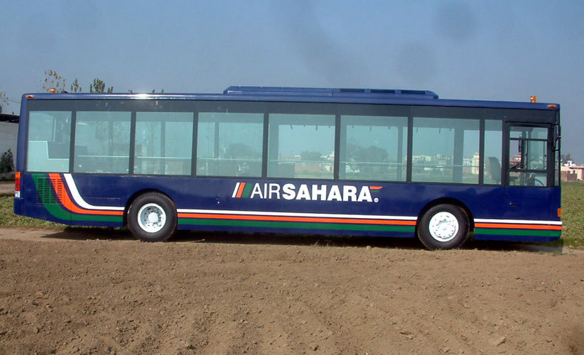 Tarmac Coach